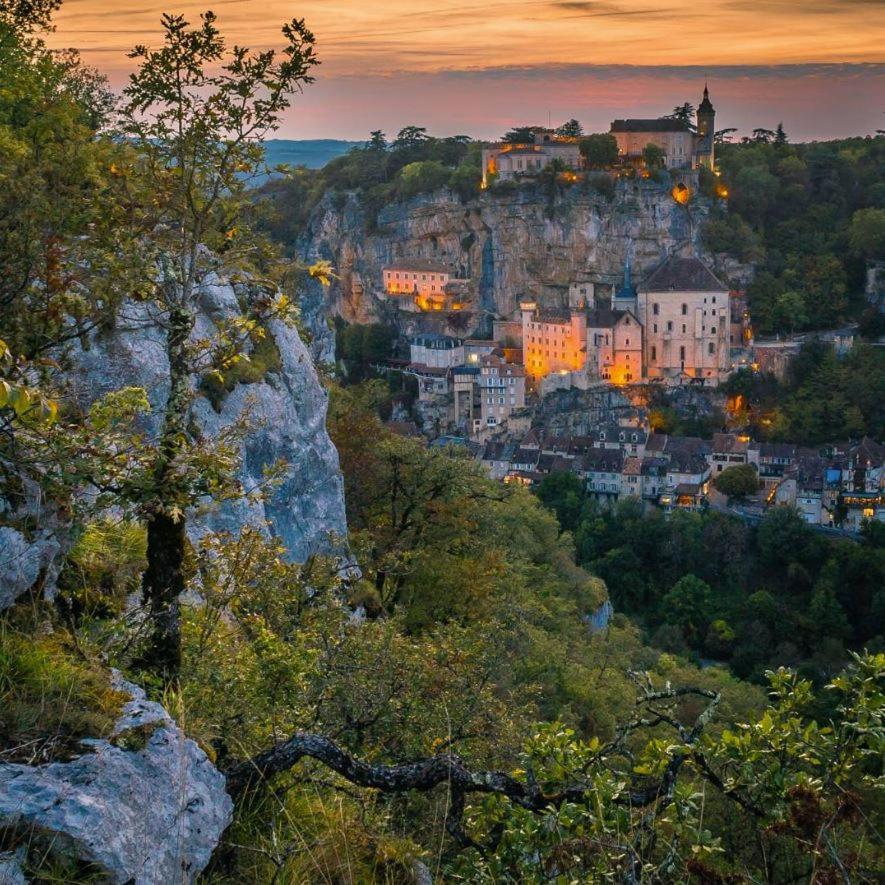 Maison Pierre Loti, Gite Historique Et Spacieux En Vallee De La Dordogne Bretenoux Luaran gambar
