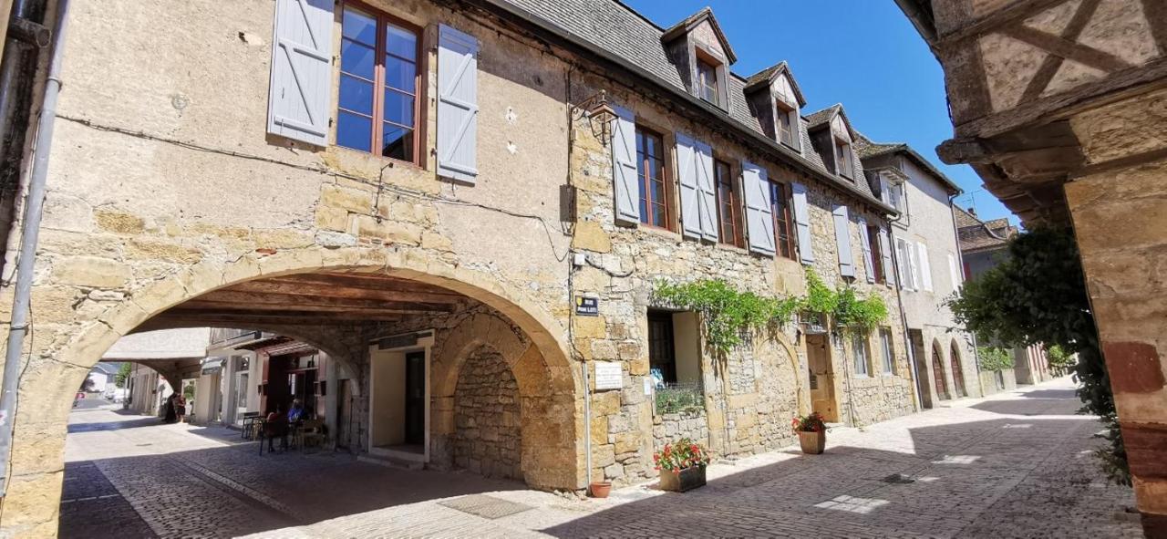 Maison Pierre Loti, Gite Historique Et Spacieux En Vallee De La Dordogne Bretenoux Luaran gambar
